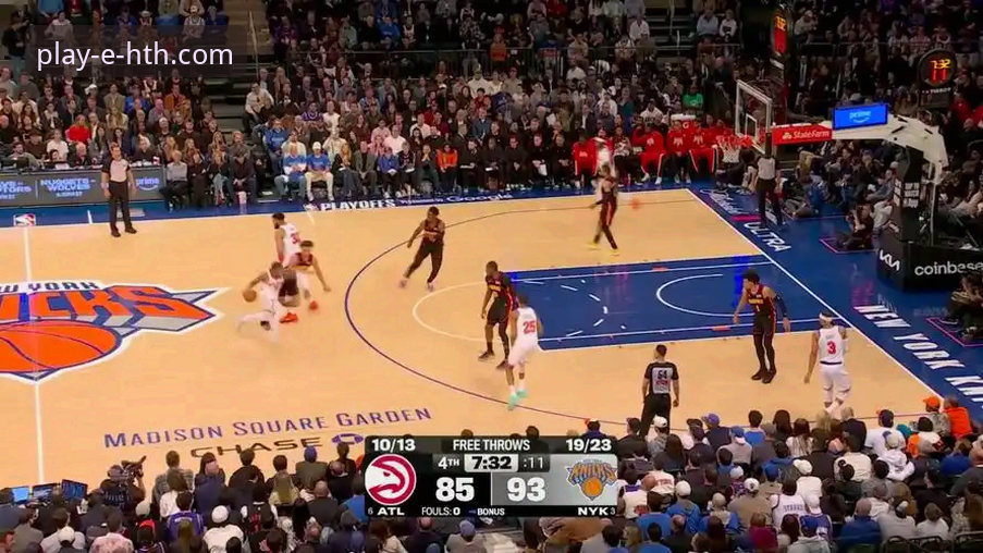 NBA季后赛最新动态：尼克斯狂胜老鹰创队史纪录，HTH华体会体育用户直呼过瘾